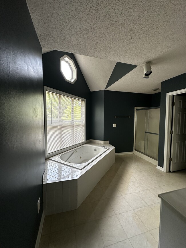 Primary Bathroom - 2595 Thackery Rd