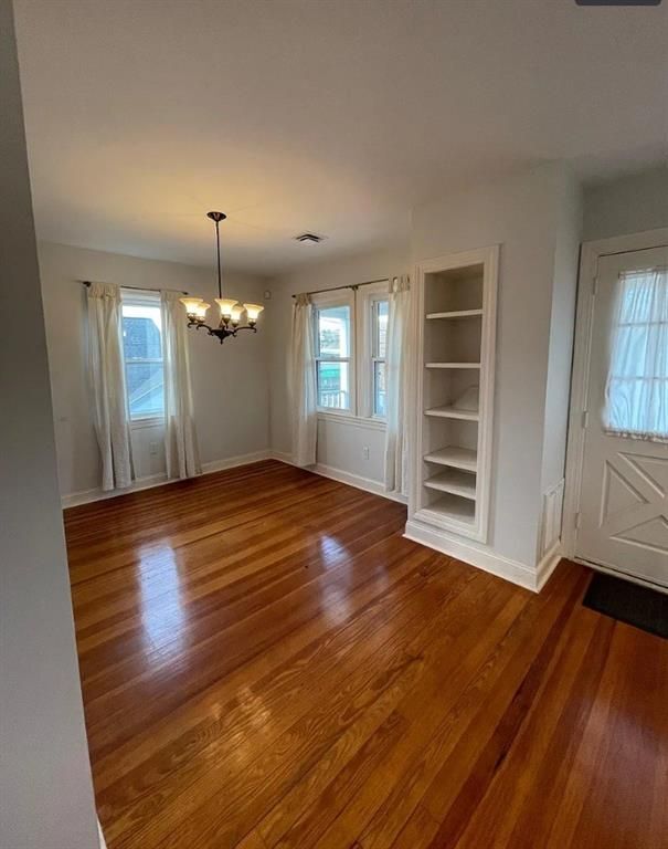 Foto del edificio - 228 County Rd