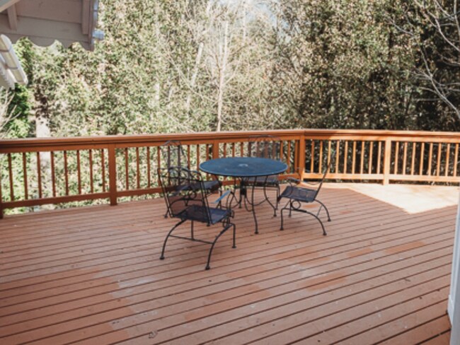 Building Photo - 5001 CA-299