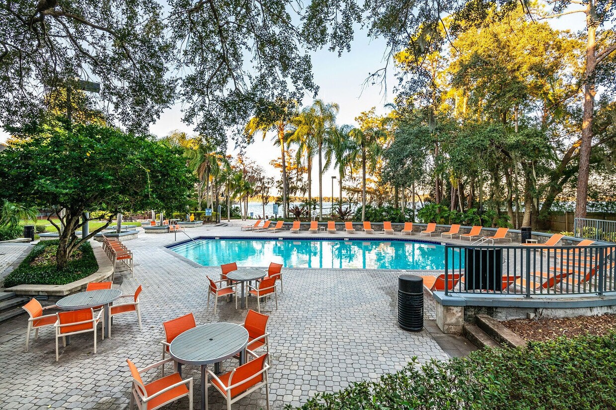 The Harbor At Lake Howell by Cortland Alquileres en Casselberry, FL