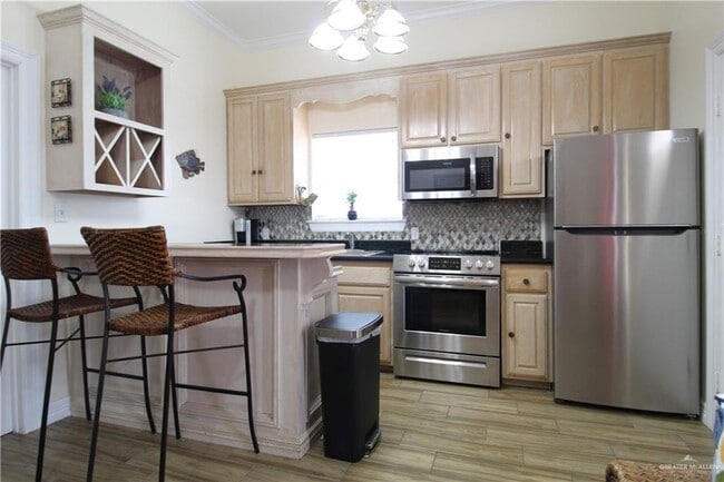 Building Photo - 15 E Swordfish St