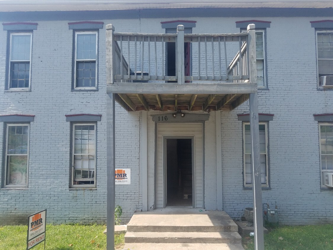 Primary Photo - 116 N 13th St