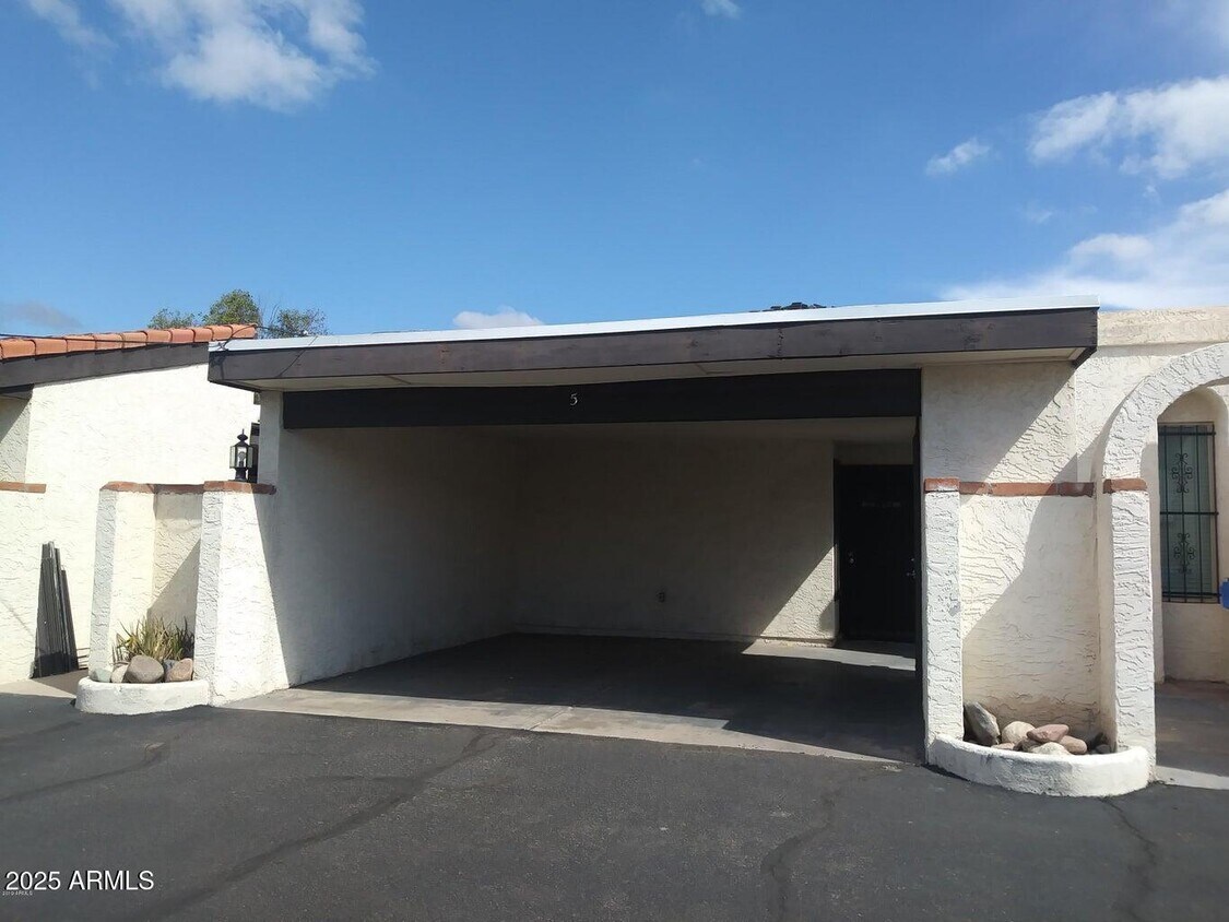 Foto principal - 2940 N 38th St