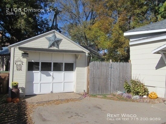 Foto del edificio - 2108 Division St