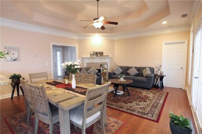 Foto del edificio - 3bed/2bath Residential House at Auburn Gar...