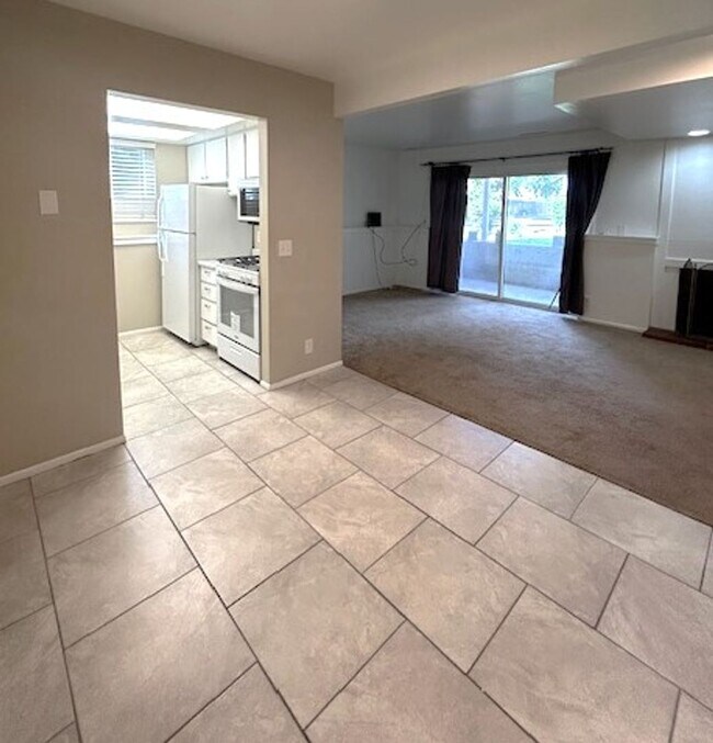 Foto del edificio - 2 Bedroom Condo in Bountiful
