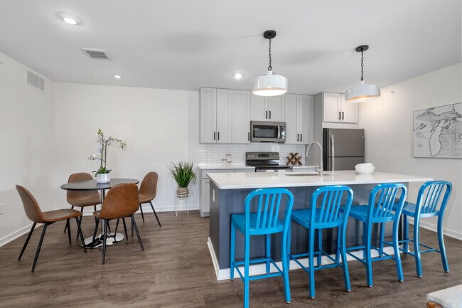 Designated Dining Room - River Birch Apartment Homes