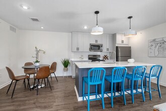 Designated Dining Room - River Birch Apartment Homes