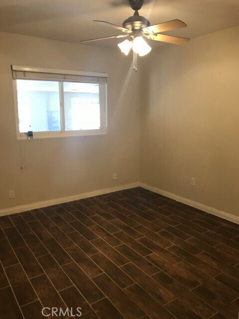 Foto del edificio - 6597 Sandy Ln