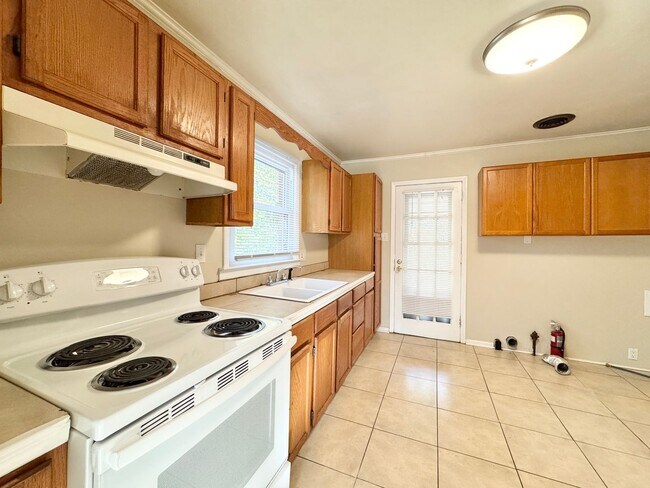 Foto del edificio - 2902 Holmes Rd