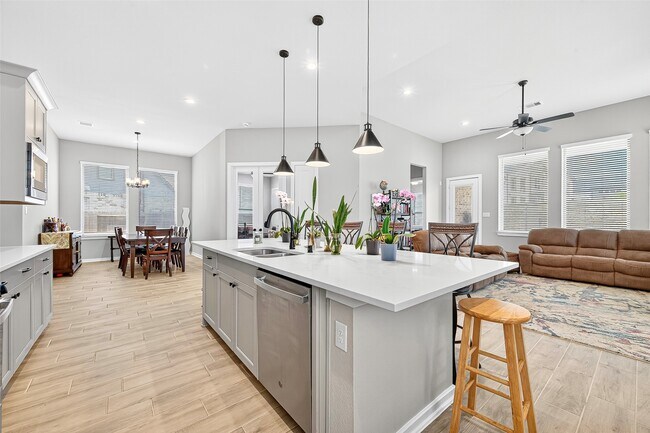 Foto del edificio - 6034 Painted Plains Ln