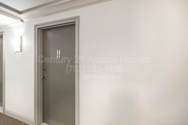 Foto del edificio - 1200 N Nash St