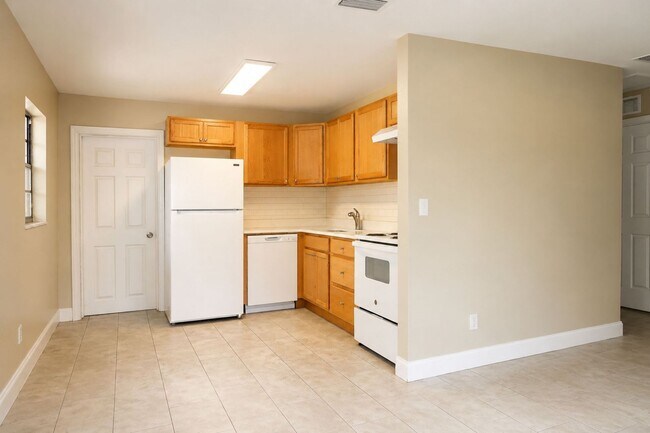 Foto del edificio - 3 Bedroom, 1 Bathroom Home for Rent in Tampa!