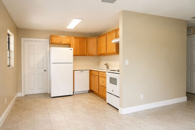 Foto del edificio - 9412 N Elmer St