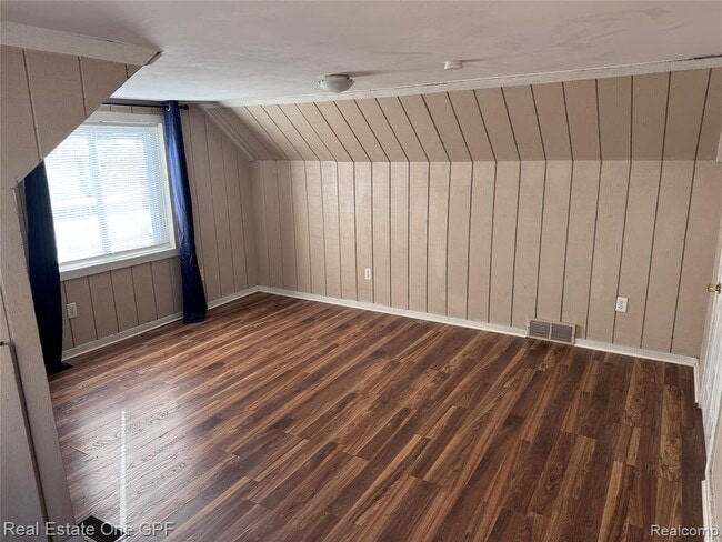 Building Photo - 11508 Nagel St
