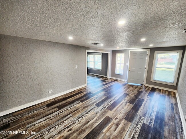 Foto del edificio - 3238 Townsend Blvd