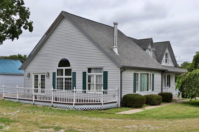 Foto del edificio - 2908 County Rd 1000 S