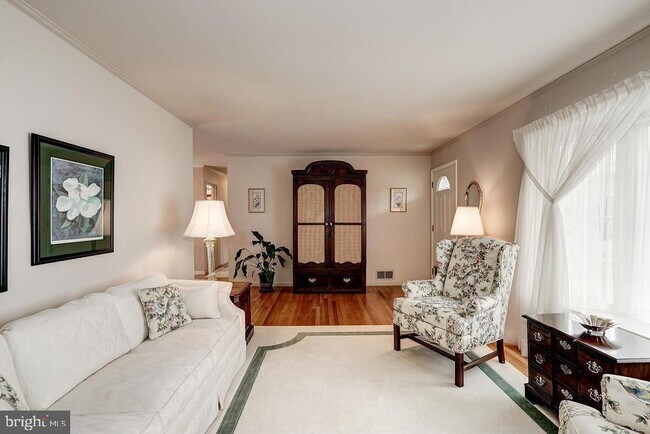 Foto del edificio - 606 Kingsley Rd SW