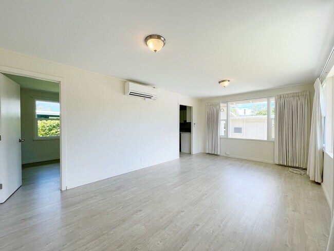 Building Photo - Pet Friendly Kailua House with A/C