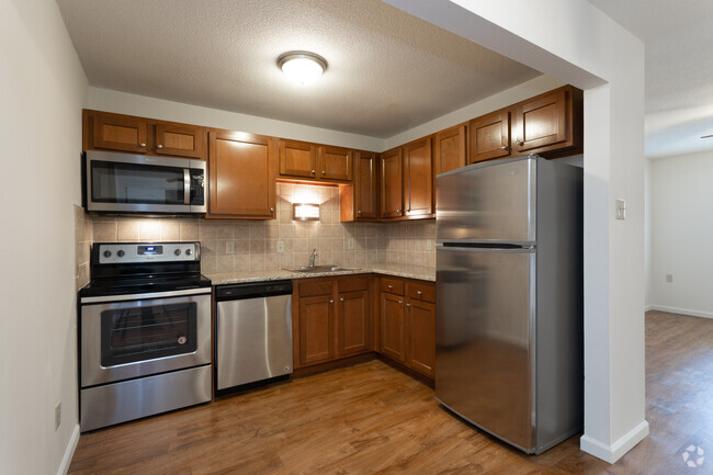 1BR, 1BA - 725 SF - Whitehall