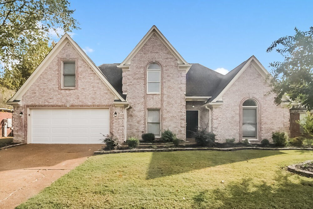 Foto principal - 10221 Green Moss Dr N