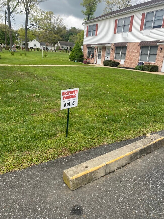 Foto del edificio - 276 Landis Ln