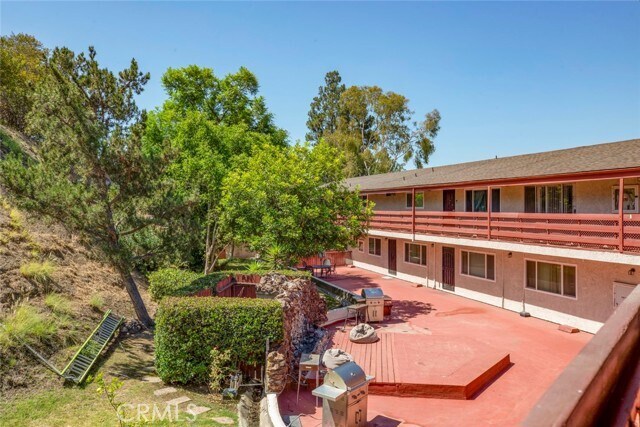Foto del edificio - 1523 E Windsor Rd