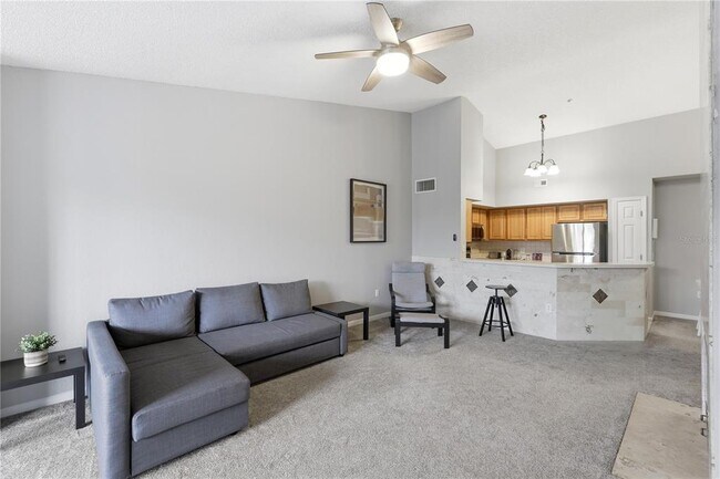 Foto del edificio - 13001 Mulberry Park Dr