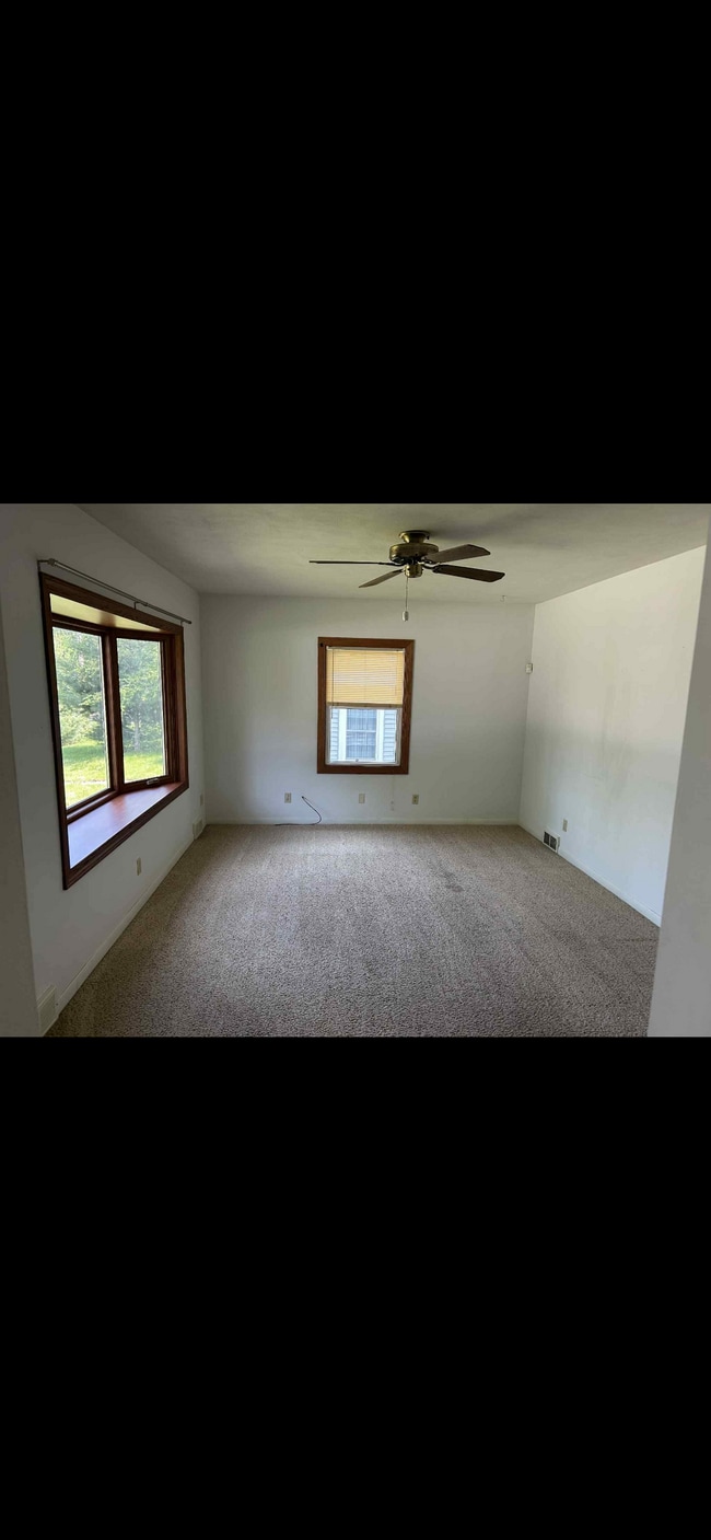 Living Room - 3424 Marquette St