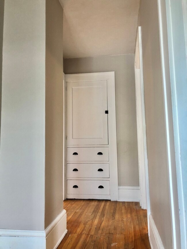 Upstairs hallway + linen closet - 816 3rd St SE