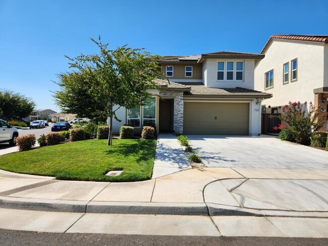 Building Photo - 10068 Carinata Dr