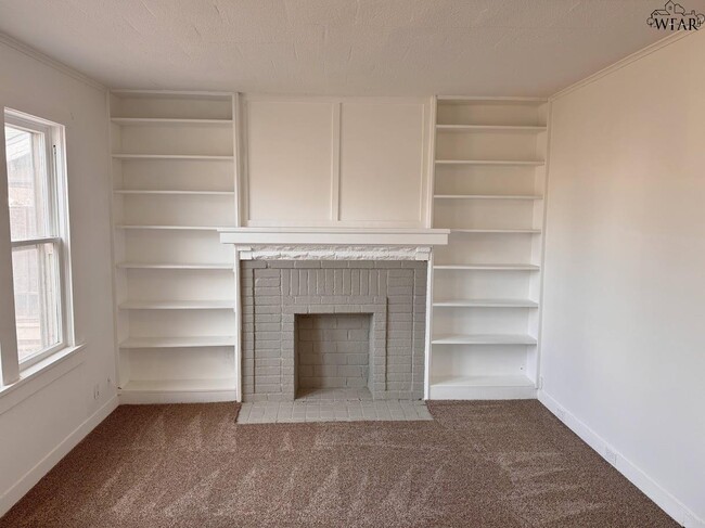 Building Photo - 2209 Talunar Ln