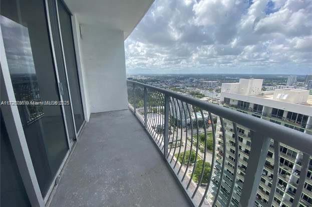 Foto del edificio - 1750 N Bayshore Dr