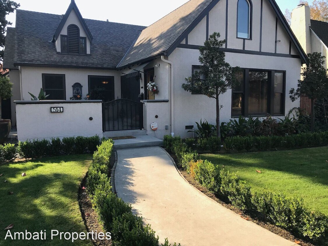 Foto principal - 4 br, 2.5 bath House - 514 E. Clinton