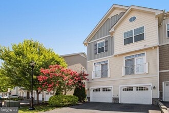 Building Photo - 1567 Renate Dr