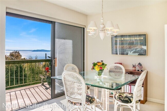 Foto del edificio - 2 br, 2 bath House - 654 W. Olympic Place ...
