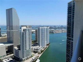 Building Photo - 485 Brickell Ave