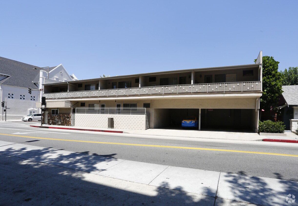 Building Photo - 200 N Louise St
