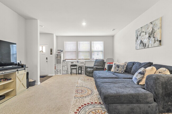 Foto del edificio - 420 Ridgley Blvd