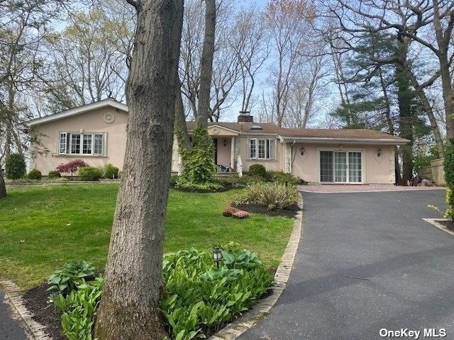 Primary Photo - 23 Blenheim Ln