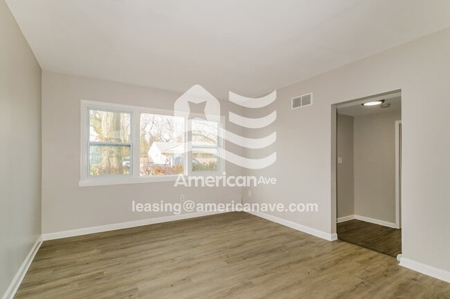 Building Photo - 3522 High Dr