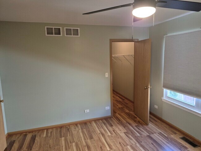 Foto del edificio - 776 Chesterfield Ln