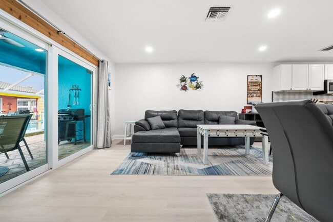 Foto del edificio - 1019 SE 40th St