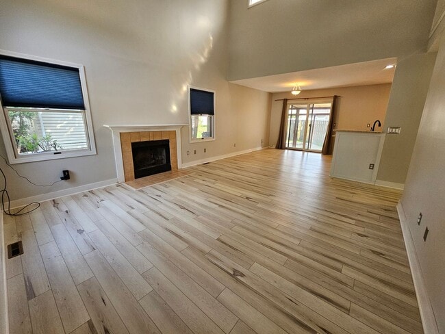 Building Photo - 3 bed, 2 bath, Mishawaka