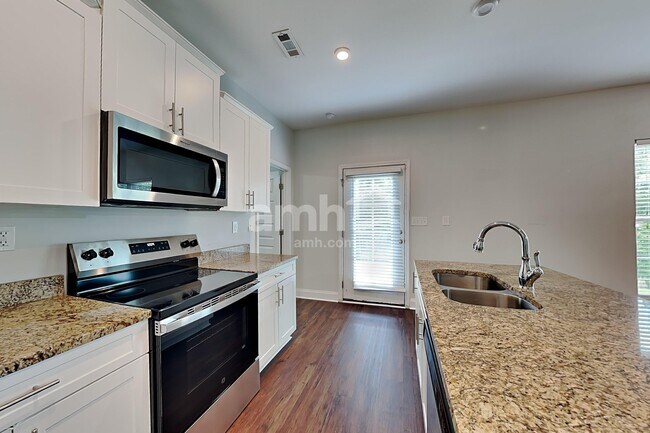 Foto del edificio - 5039 Mountain Springs Rd