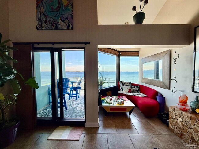 Foto del edificio - 1390 Fort Pickens Rd