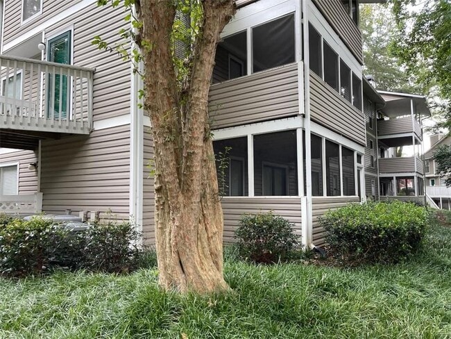 Foto del edificio - 1510 Wynnes Ridge Cir SE