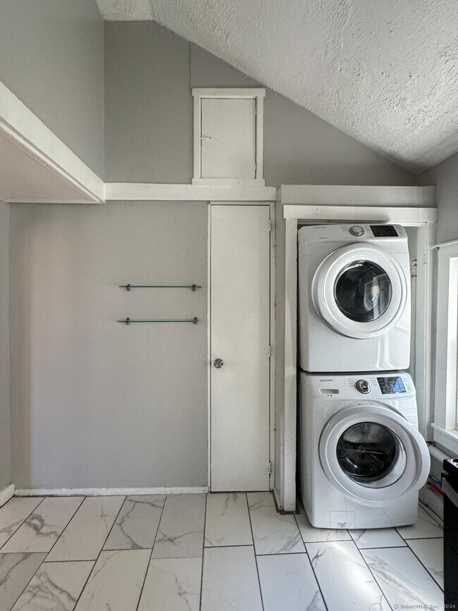 Foto del edificio - 16 Vine St