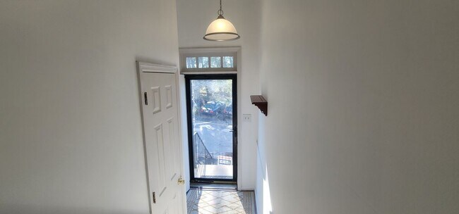 Foto del edificio - 10 Woodfield Dr