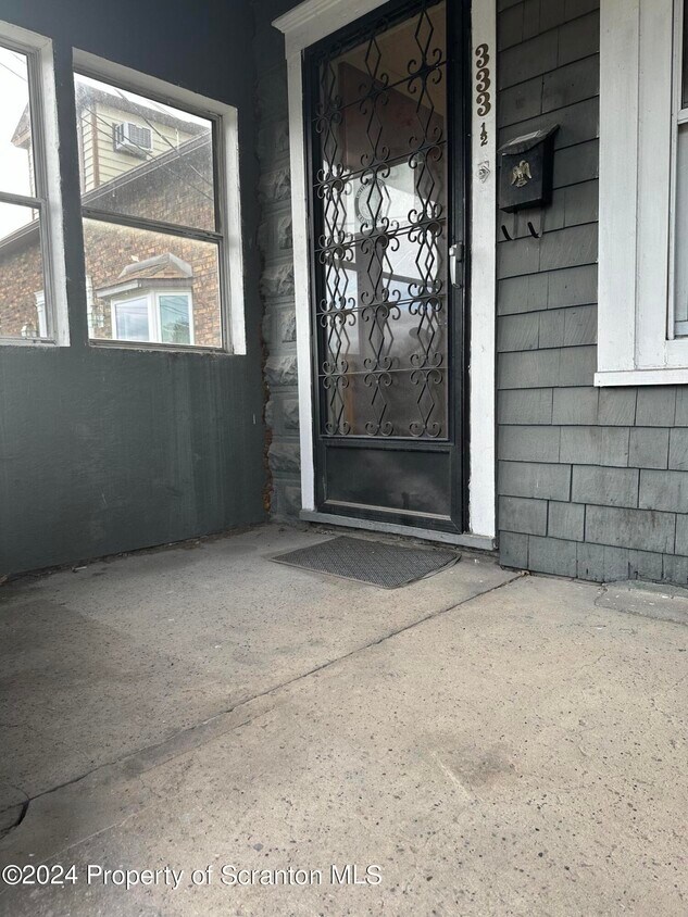 333 Plymouth Ave, WilkesBarre, PA 18702 Room for Rent in Wilkes